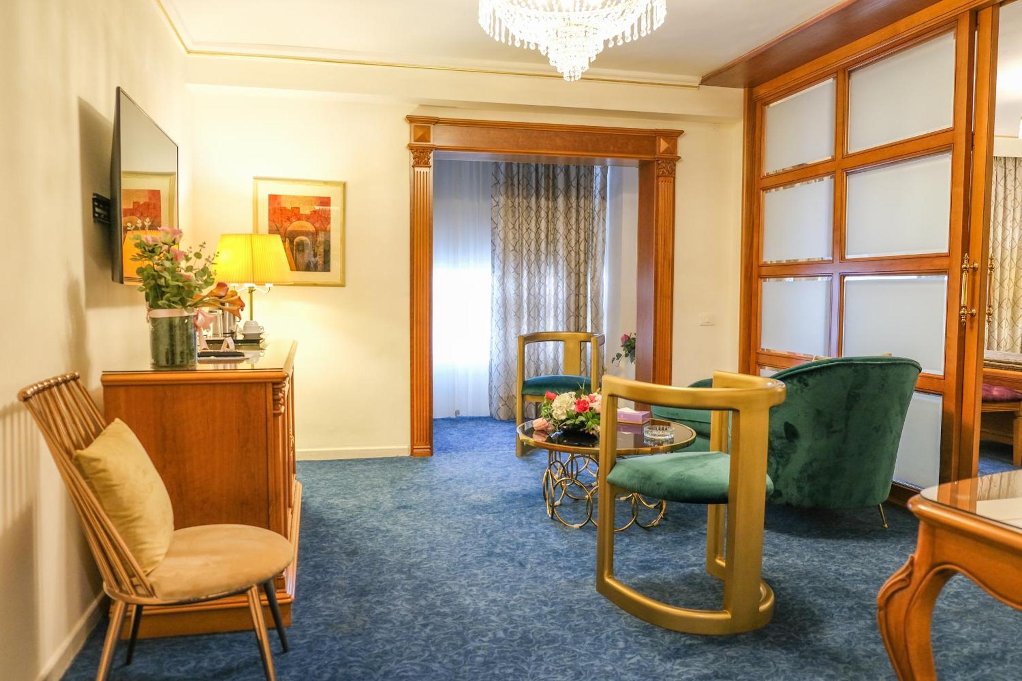 International Hotel 5*