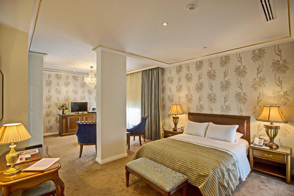 International 5* Amman